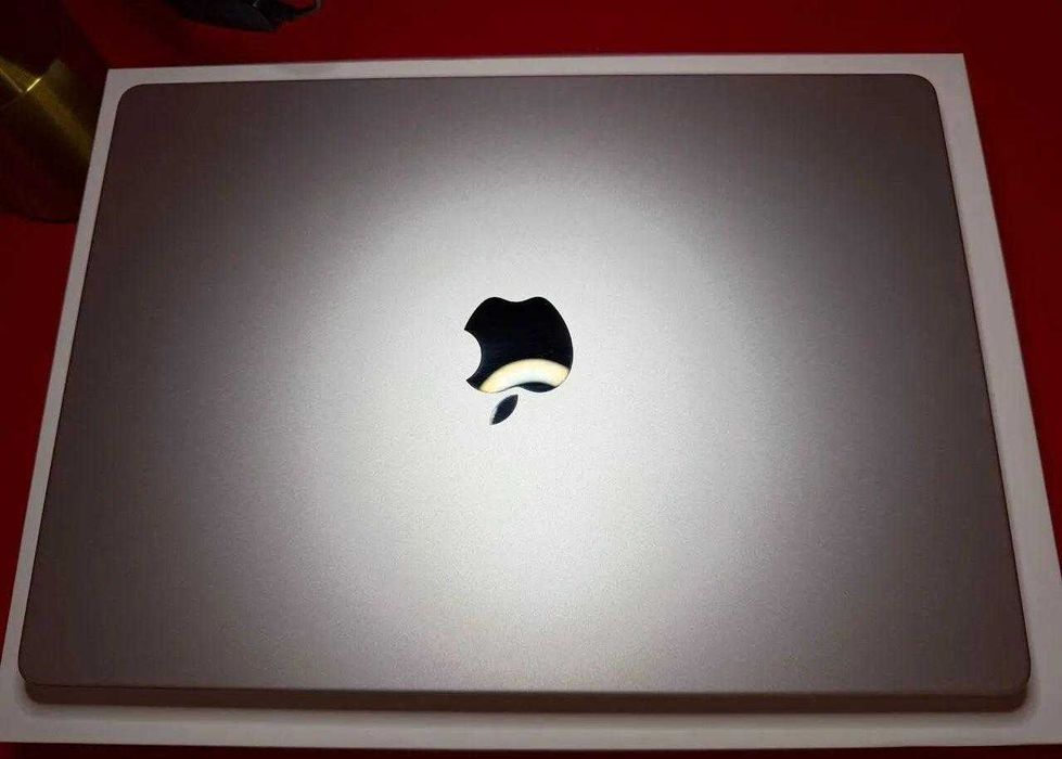 MacBook Pro 14 M1 Pro/16 GB/512 SSD Silver