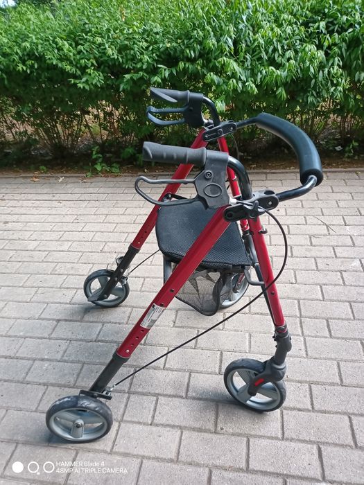 Podpórka rehabilitacyjna 4 kołowa aluminiowa jak nowa