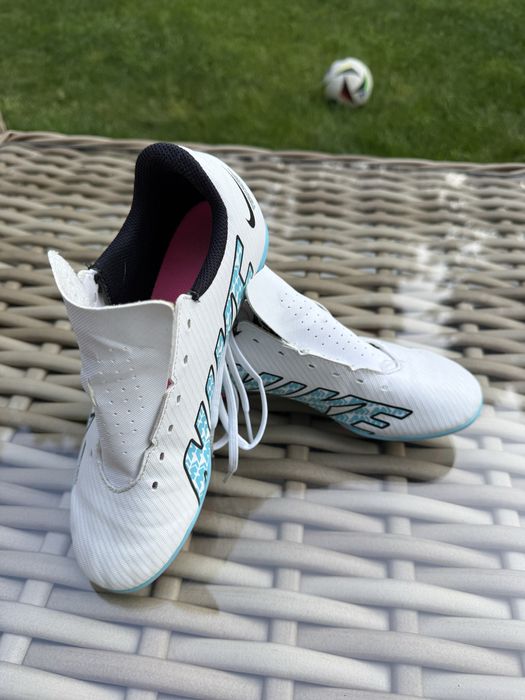 Buty korki nike rozmiar 38