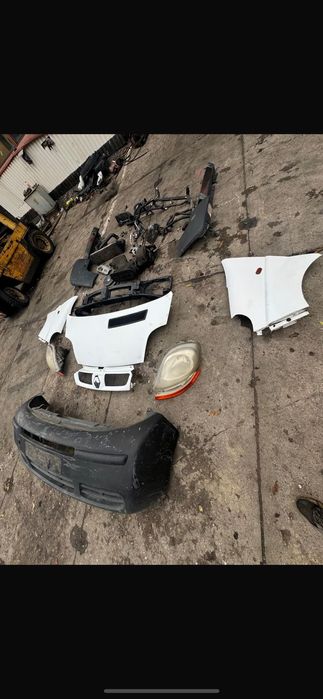 Renault trafic 2 diesel  1.9 części