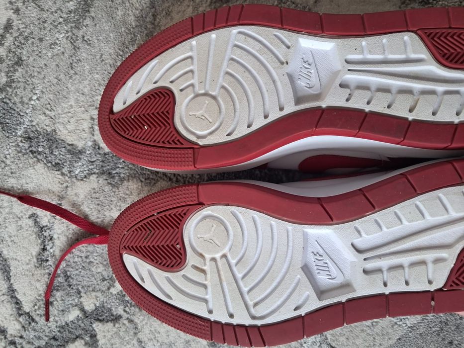 Sapatilhas Nike Air Jordan Tam. 40