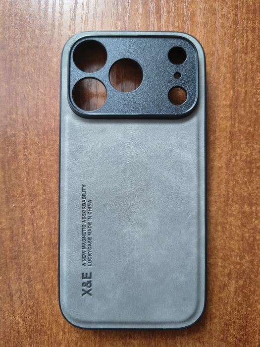 Кожаний чехол на iPhone 17 pro