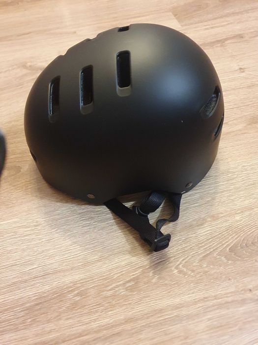 Kask rowerowy na rolki Skate Bell