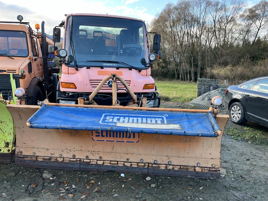 Unimog U 300 65tys km ciągnik rolniczy pługo-piaskarka Schmidt tasma