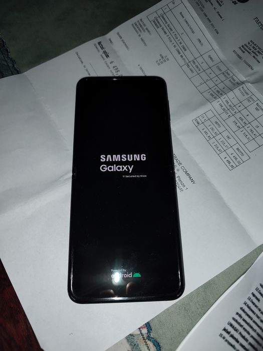 Samsung Galaxy ZFLIP3 na gwarancji