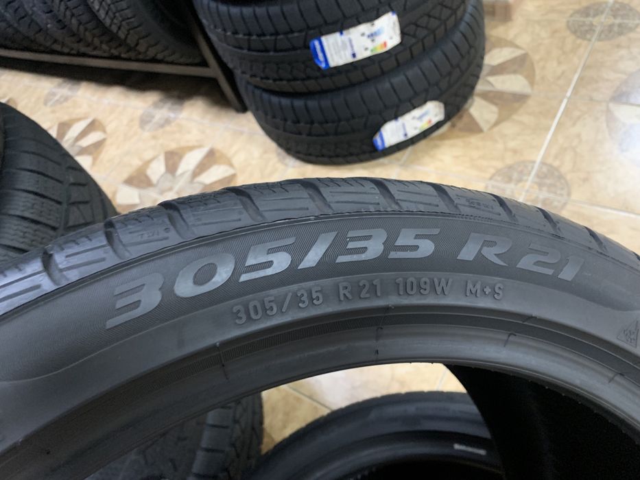 305/35/21 109W Pirelli SOTTOZERO 3