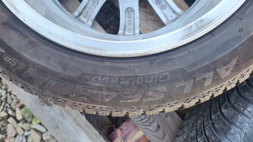 Felgi Mazda 3 , opony Pirelli All Season Cinturato