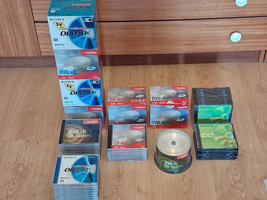 Lote de cds e dvds