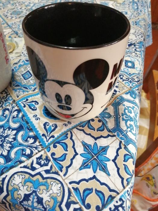 Red Mickey Mug440669453188474881
