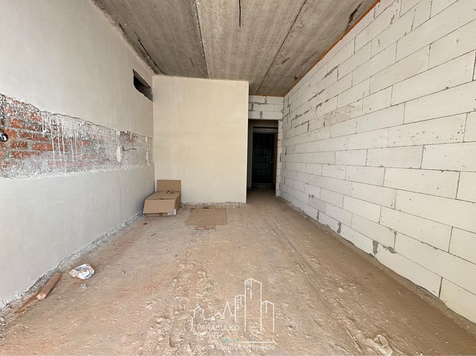 Продам 2-кімнатну квартиру в новому, вже обжитому будинку!