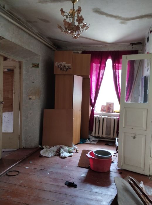Півбудинку  з окремим двором,  50и2