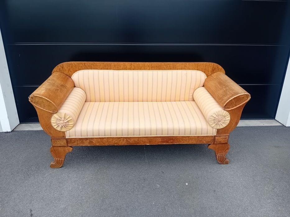 Sofka Bidermeier