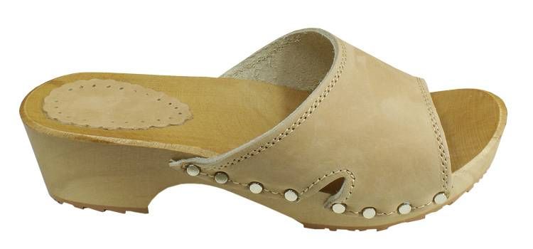 Beżowe drewniaki damskie D10 35