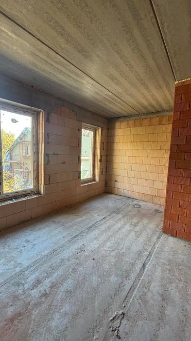 Таунхаус цегляний Центральний парк Крита парковка Газ