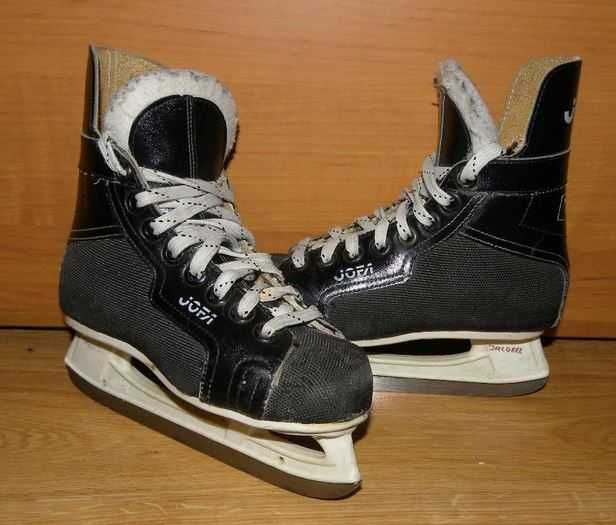 Sprzedam łyżwy hokejowe