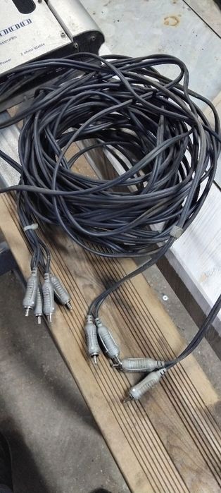 Vendo 2 amplificadores marca Mac áudio.  Com um cabo 4 vias com 10 m