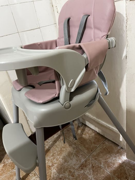 Cadeira de papa cor rosa