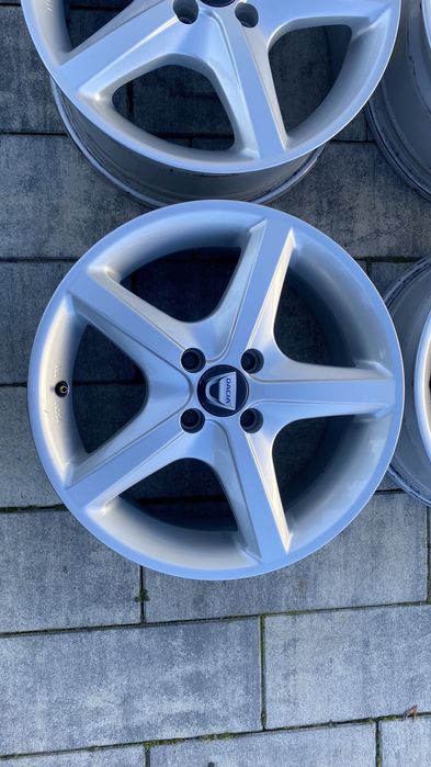 Felgi aluminiowe Dezent do Dacia 4x100 16 cali Renault