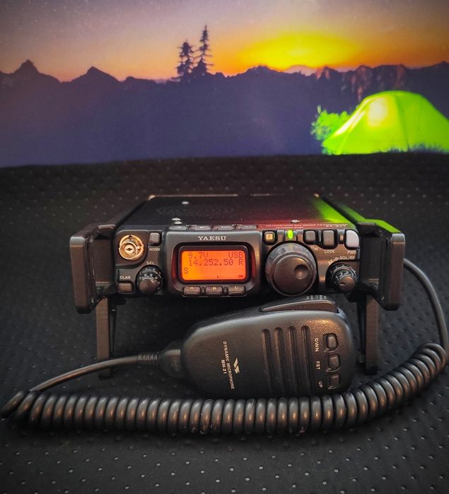 YAESU  FT-817ND kompaktowy  multibander
