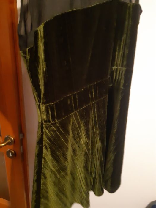 Sukienka welurowa czarno zielona XXL