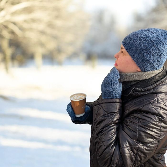 Шапка і рукавиці.