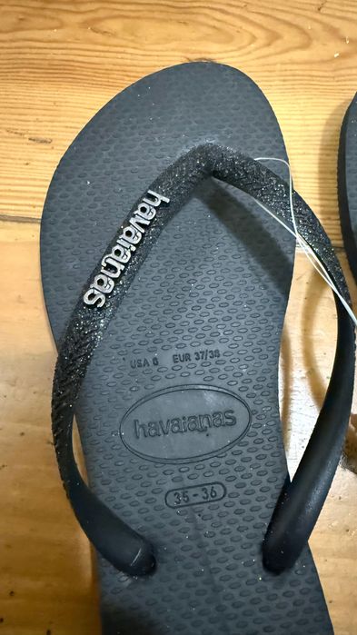 Vendo Havaianas originais de cor preta