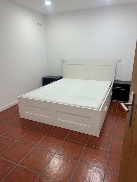 Aluguer de apartamento.