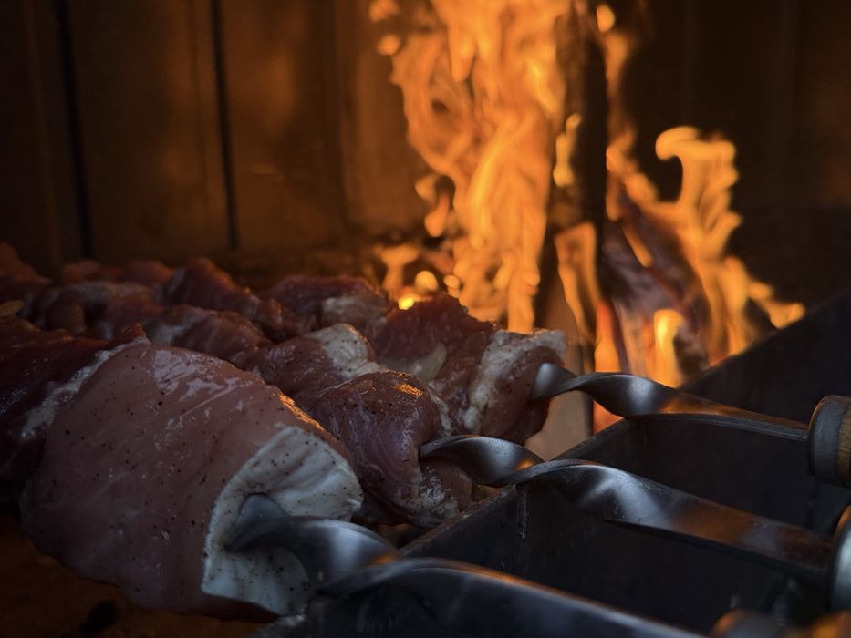 Дві бані на дровах м. Полтава з відкритим і закритим бассейнами.