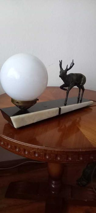 Lampka z jeleniem - w stylu Art Deco. Wysyłka