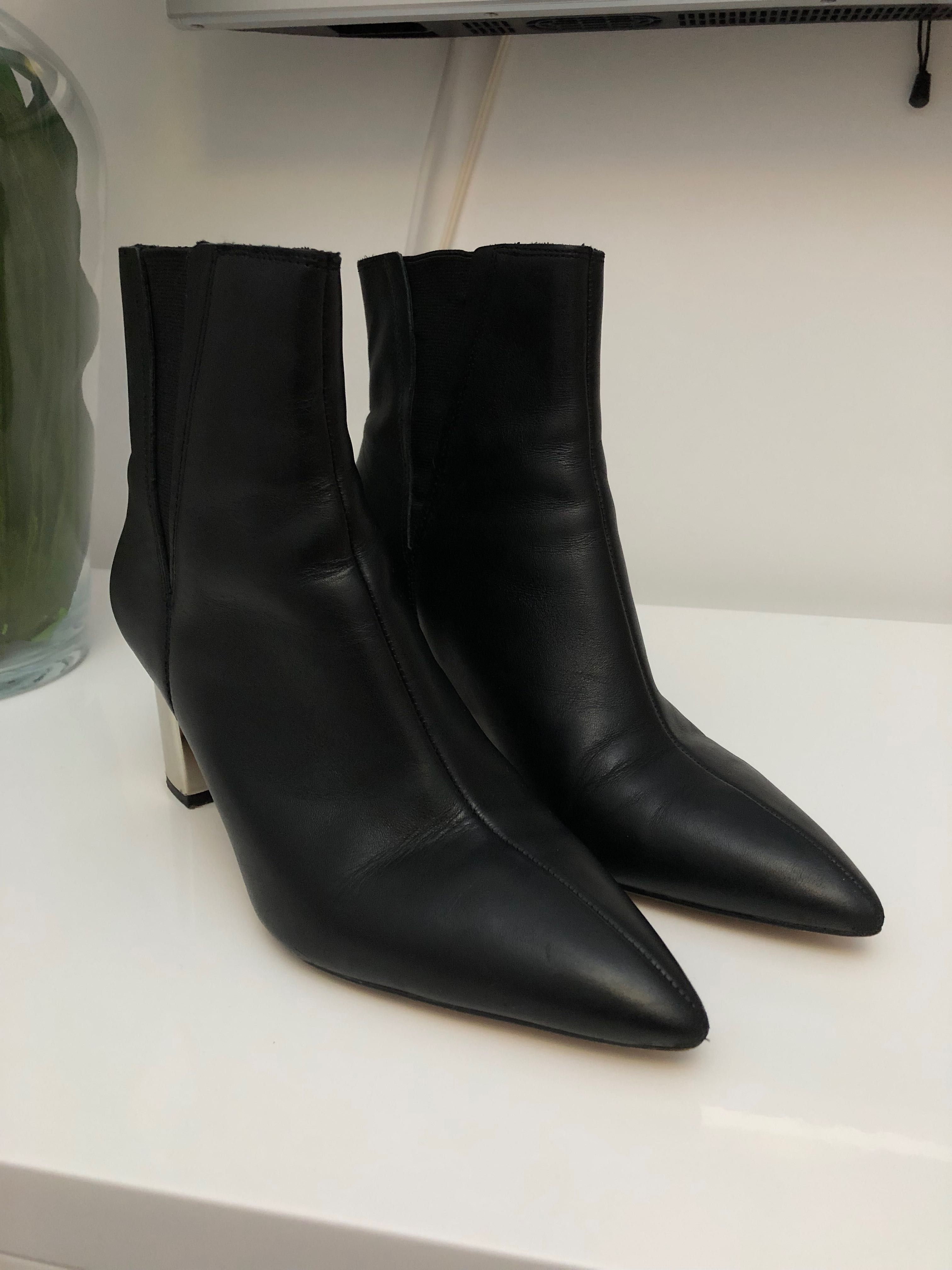 Botins hotsell pretos zara