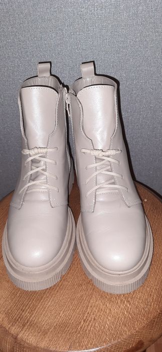 Ботинки натуральна шкіра ,димесиз. розмір 38