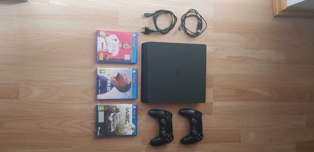 Vendo Ps4 com muitos assecorios, ver fotos