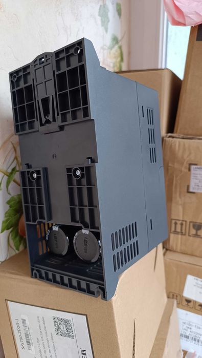 Частотный преобразователь частоты частотник 4 кВт 3/220В suswe 320