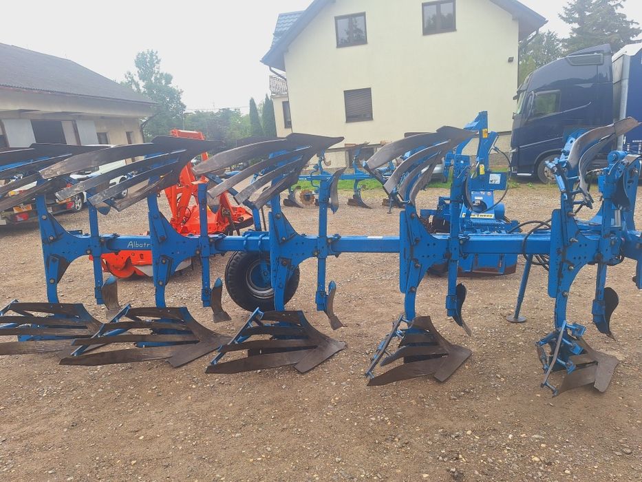 Pług 5 skibowy obrotowy Rabe Albatros ażurowy stan bdb  nie Lemken Kuhn