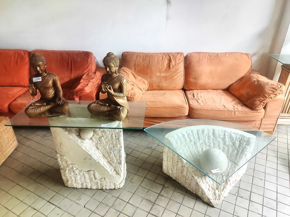 Secretarias/Quartos/sofás/mesas