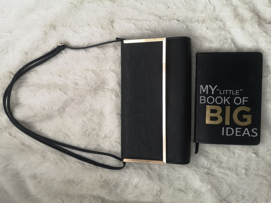 Сумочка-клатч класична через плече чорна