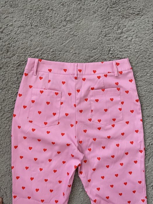 Прямі рожеві штани на високій посадці в серця від shein