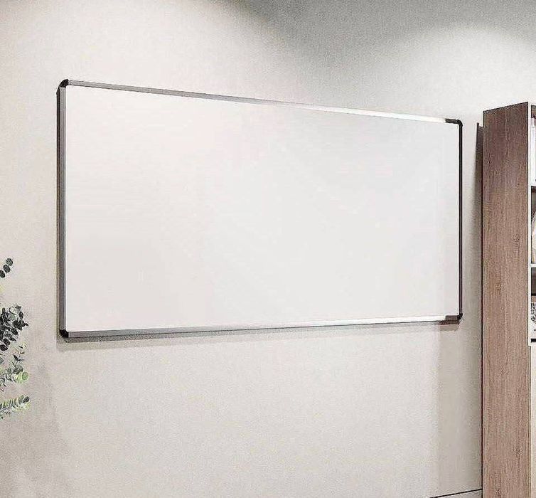 Магнітна маркерна дошка.