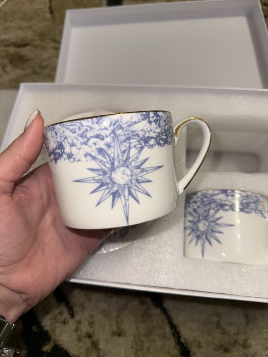 Набор посуды чашок Dior