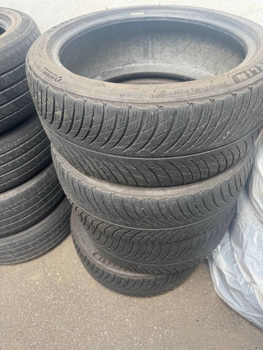 Michelin Pilot Alpin 5 225 40 18