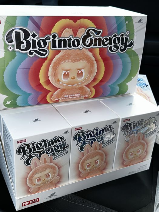 LABUBU - оригінал, серія Big into energy