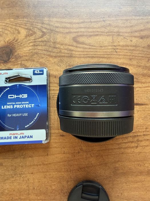 Obiektyw Canon RF 50 mm F1.8 +filtr + oslona