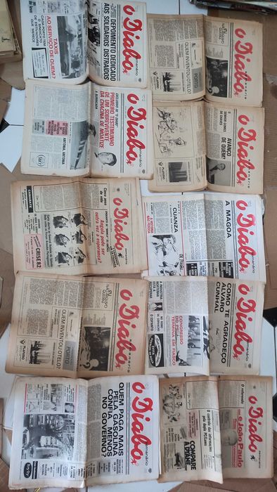 Lote 49 Jornais O Diabo - Anos 80