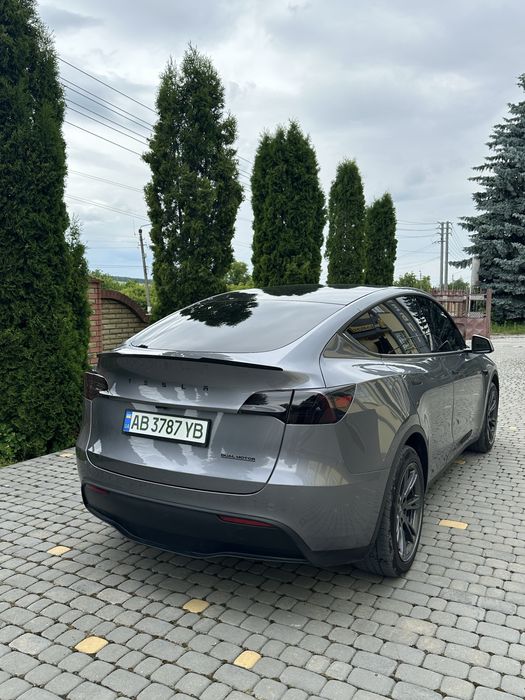Tesla Model Y Long Range Dual Motor 2024 82.5 кіловат