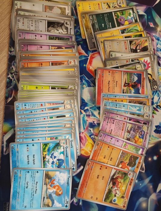 Zestaw 110 Oryginalnych kart Pokemon