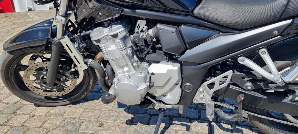 Suzuki Bandit 656