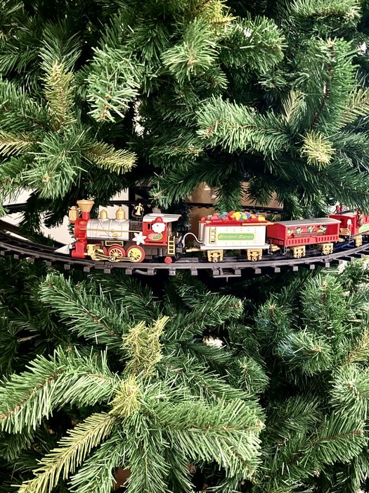 Vendo Árvore de Natal Leroy Merlin A5 + Comboio do Pai Natal