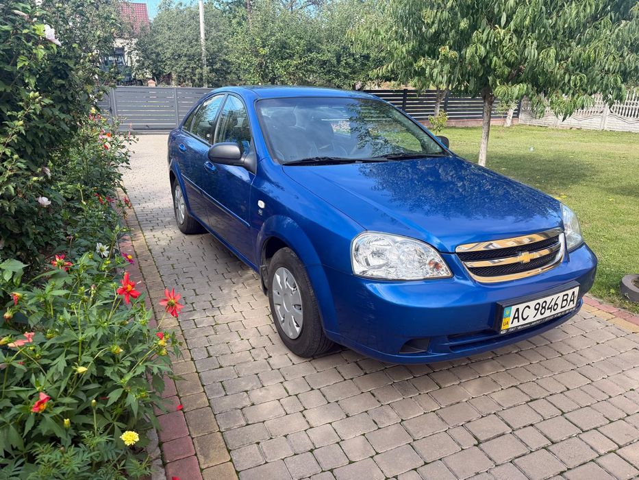 продам автомобіль Шевроле лачетті