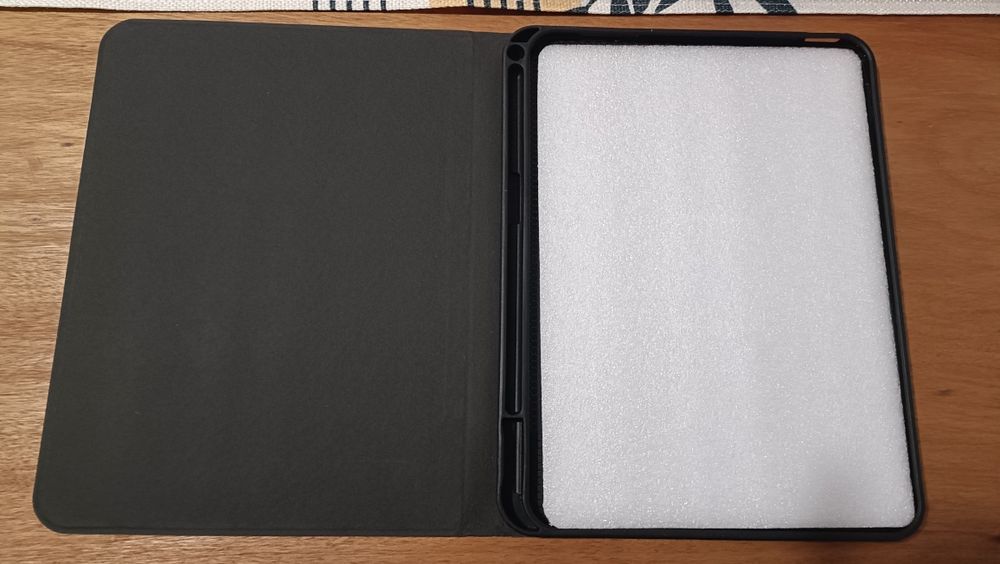 capa de iPad com pintura clássica