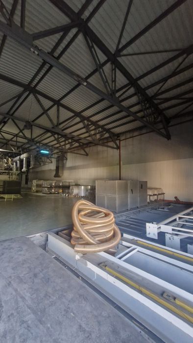 Оренда виробничо-складського приміщення 3800м² метро Лівобережна
